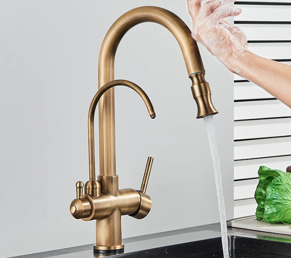 Lilia Touchless Luxury Kitchen Faucet with Water Filter Spout