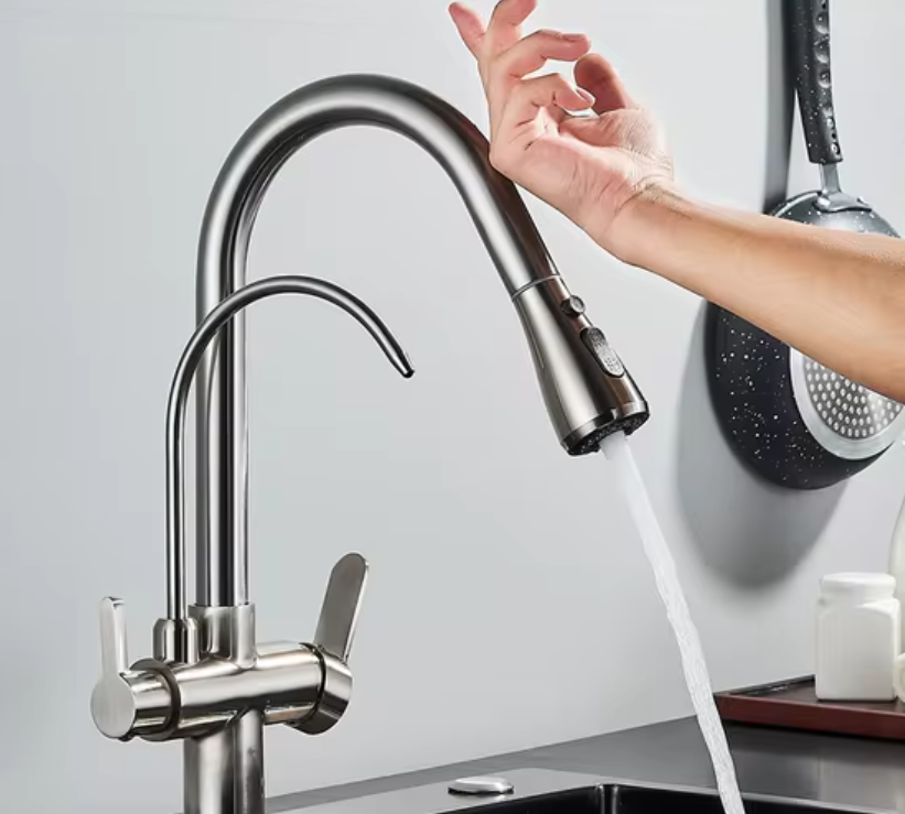 Lilia Touchless Luxury Kitchen Faucet with Water Filter Spout