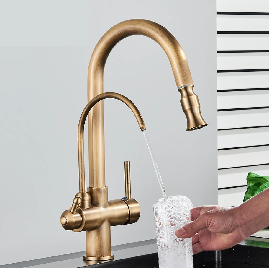 Lilia Touchless Luxury Kitchen Faucet with Water Filter Spout