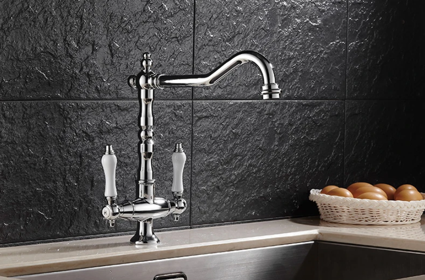 Heritage Classic Traditional Dual-Handle Faucet